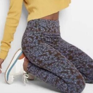 NWT Wild Fable Floral Leggings Size XL